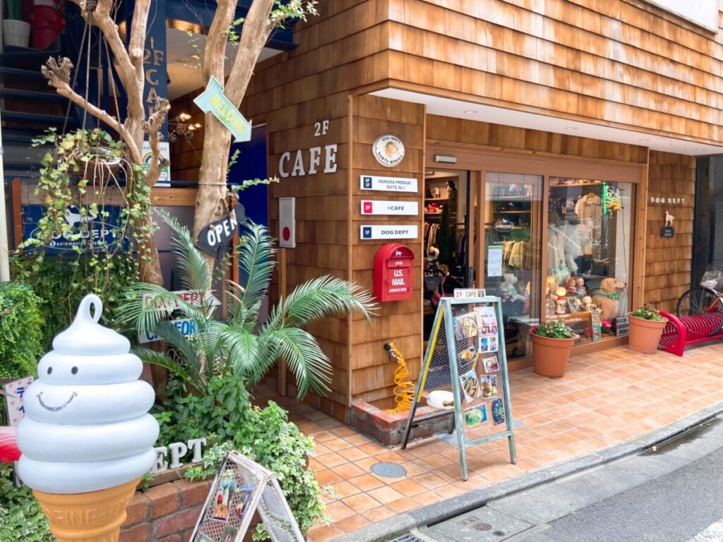 ドッグデプトカフェ 浅草 隅田川テラス店