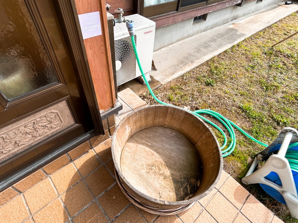 さかさまドッグリゾート