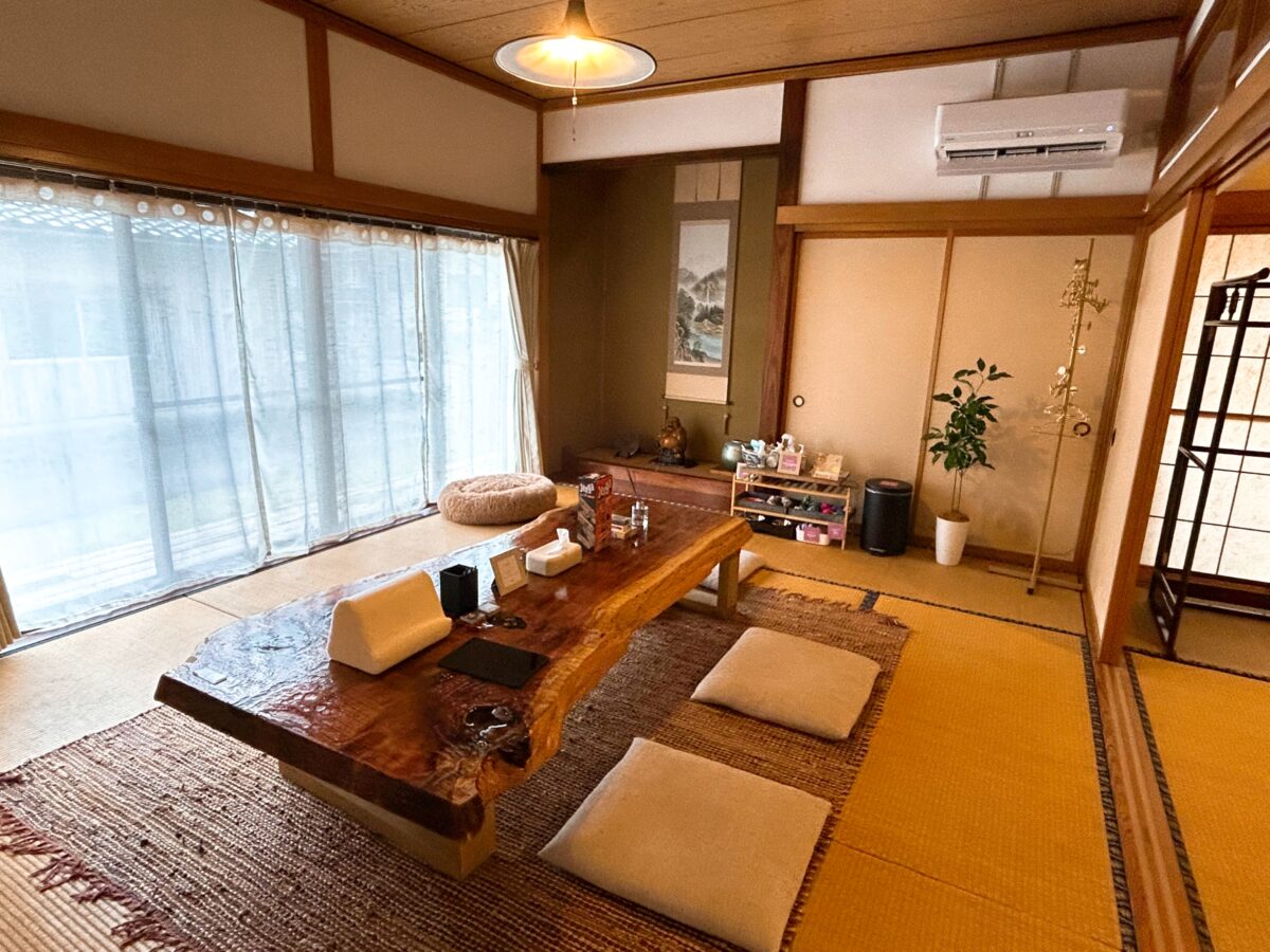 さかさまドッグリゾート